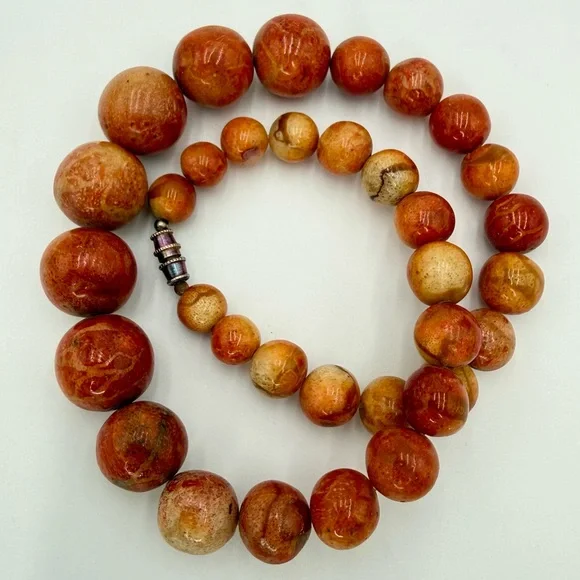 Vintage Genuine Apple Coral Graduated Bead Necklace 16” Barrel Clasp - Picture 10 of 17